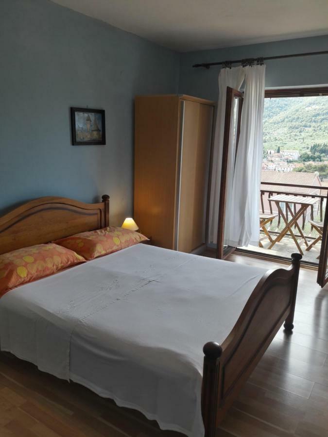 Apartments Antonio Stari Grad  Exterior photo