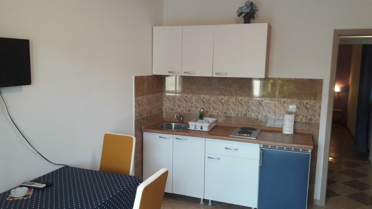Apartments Antonio Stari Grad  Exterior photo